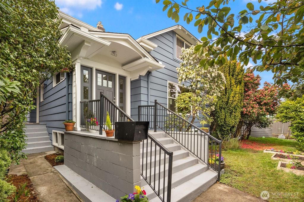 Photo of 2047 24th Avenue E, Seattle, WA 98112 (MLS # 2350068)