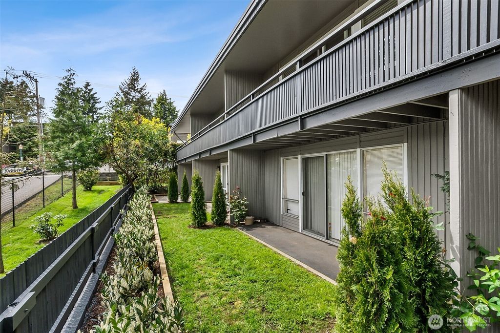 Photo of 255 SW 154th Street, Burien, WA 98166 (MLS # 2463330)