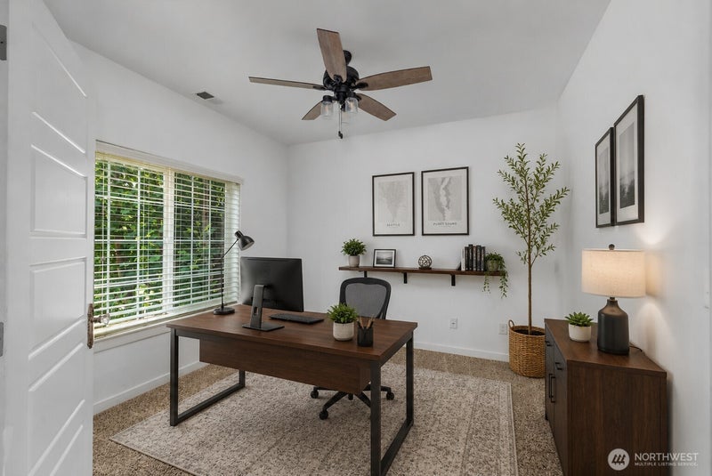 1735 Vista Loop SW