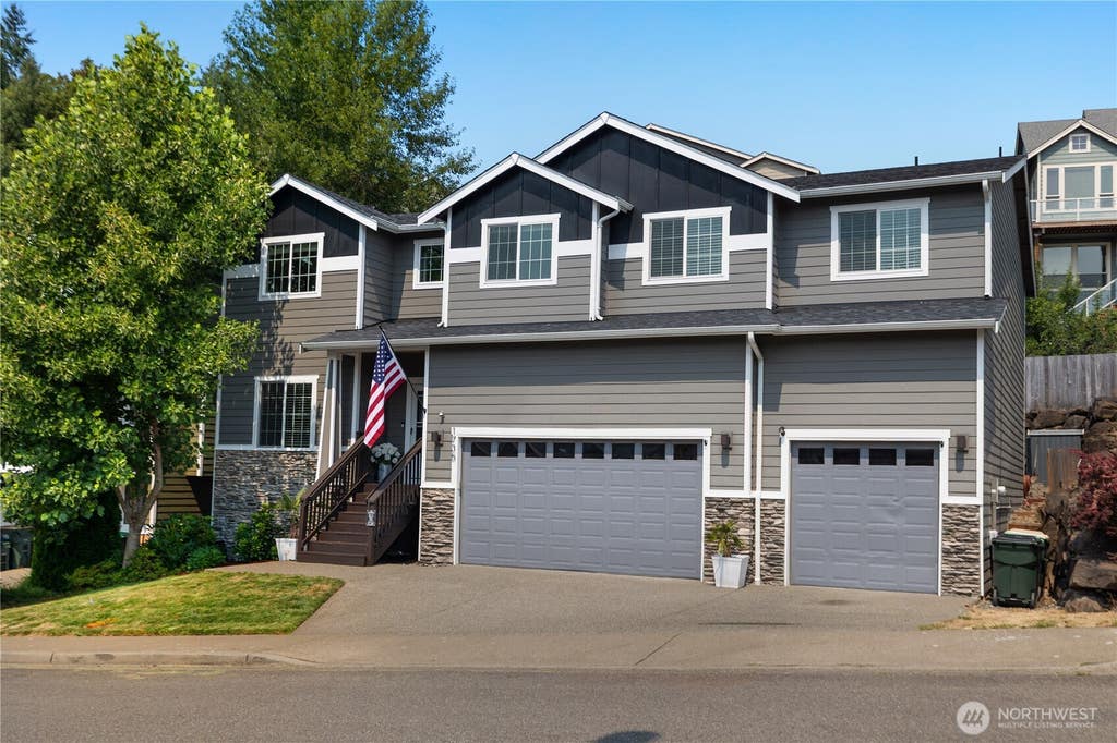Photo of 1735 Vista Loop SW, Tumwater, WA 98512 (MLS # 2569326)