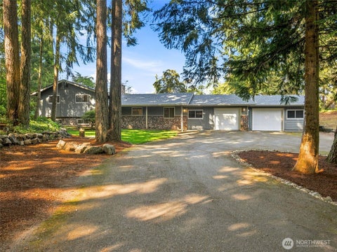 Photo of 8925 Timber Loop SE, Olympia, WA 98513 (MLS # 2569820)