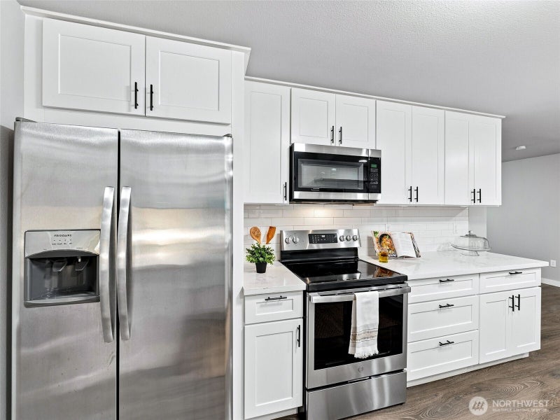 8925 Timber Loop SE