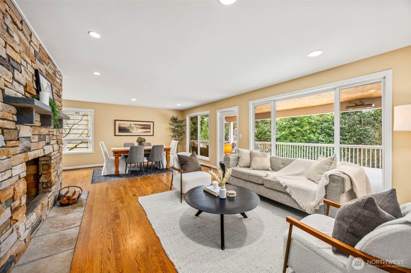 231 105th Avenue SE