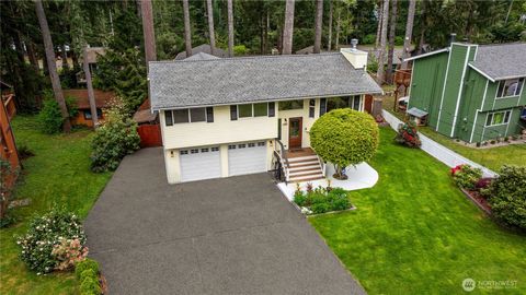 Photo of 3485 NW This A Way Rd RD, Bremerton, WA 98312 (MLS # 2515874)