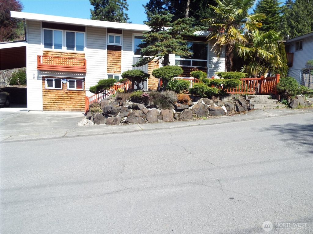 Photo of 5936 S Fountain Street, Seattle, WA 98178 (MLS # 2368203)