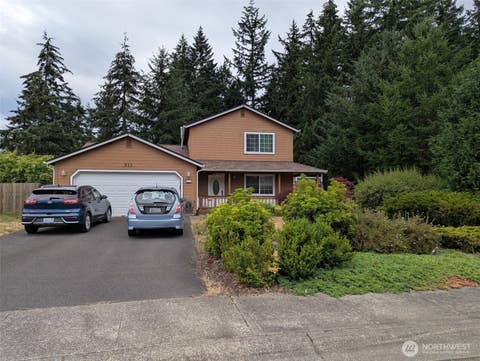 Photo of 511 Burnham Lane SE, Rainier, WA 98576 (MLS # 2566369)