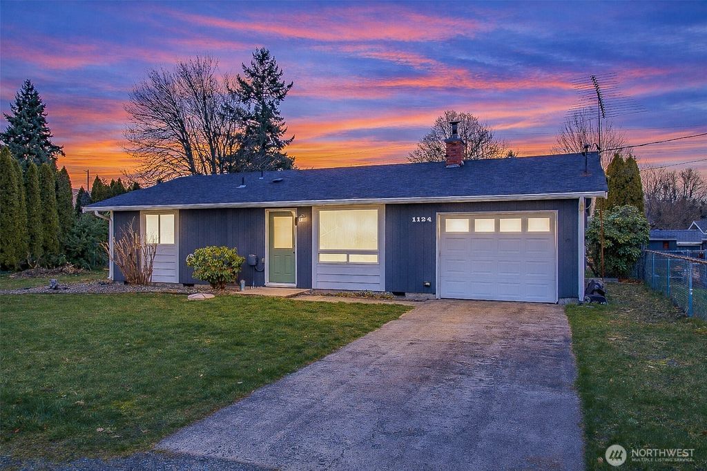 Photo of 1124 Park Avenue E, Tenino, WA 98589 (MLS # 2466376)