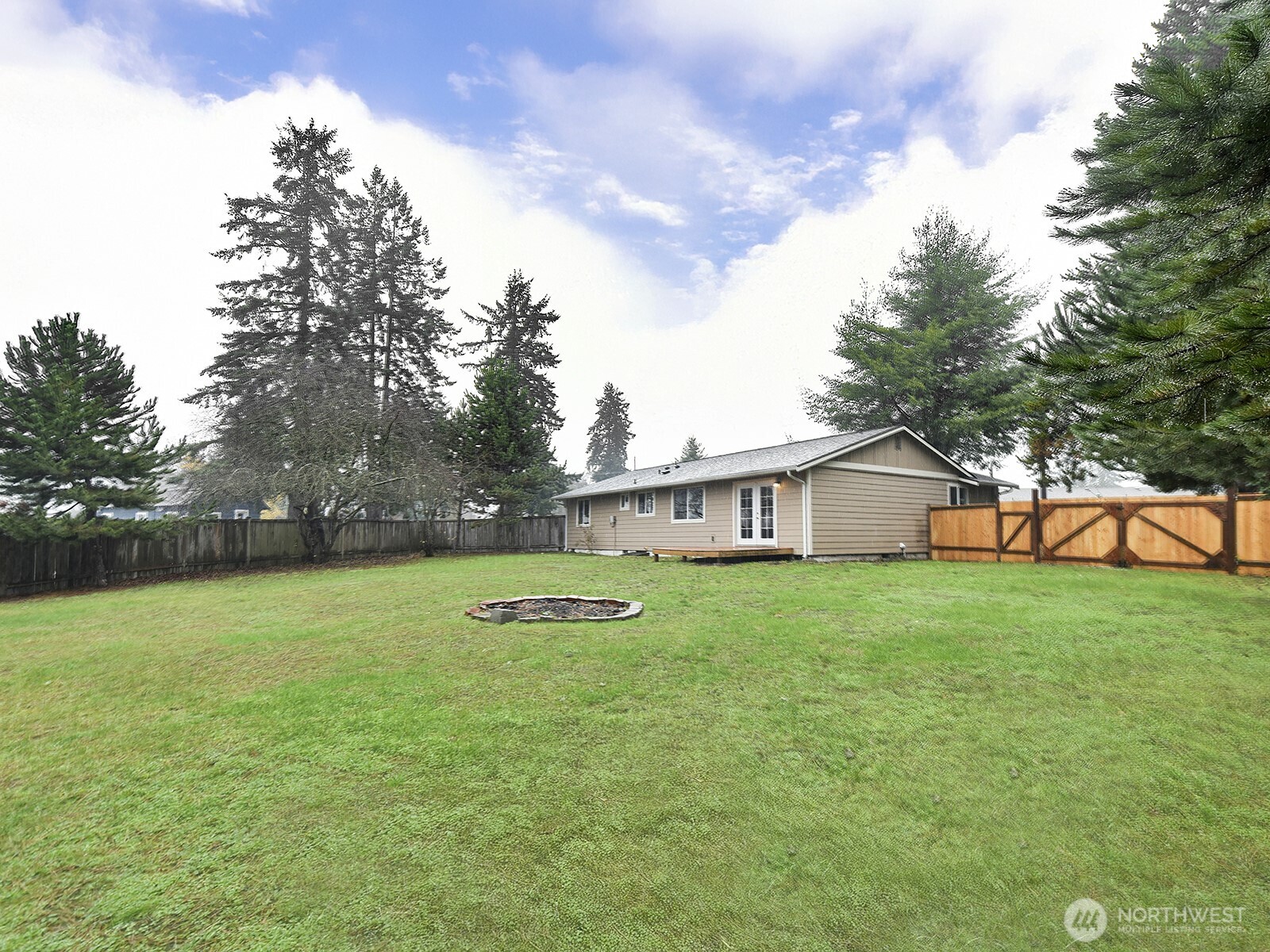 108 Washington Court SE