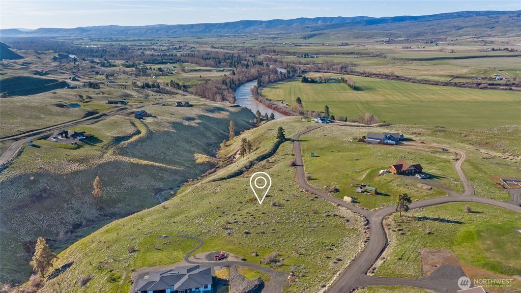 Photo of 8 Deer Valley Drive, Ellensburg, WA 98926 (MLS # 2497041)