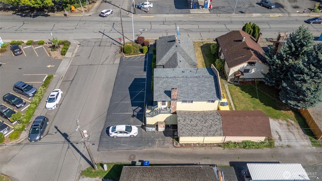 Photo of 2731 Meridian Street, Bellingham, WA 98225 (MLS # 2478534)