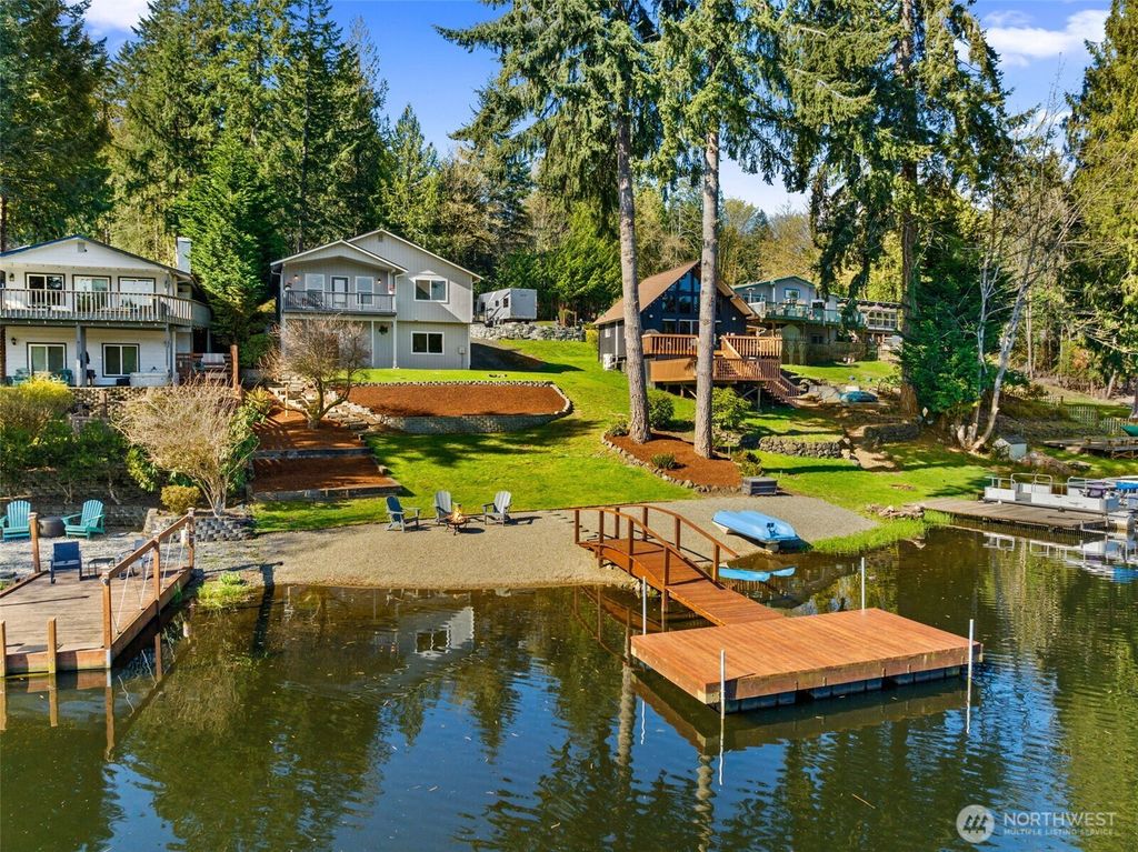 Photo of 1400 SE Crescent Drive, Shelton, WA 98584 (MLS # 2502533)