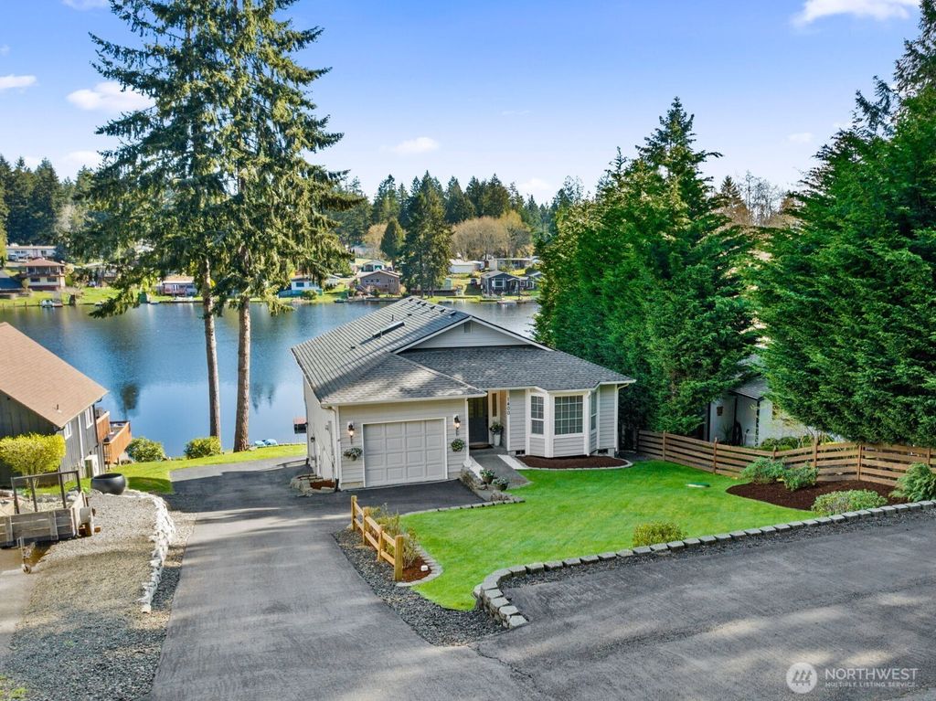 Photo of 1400 SE Crescent Drive, Shelton, WA 98584 (MLS # 2502533)