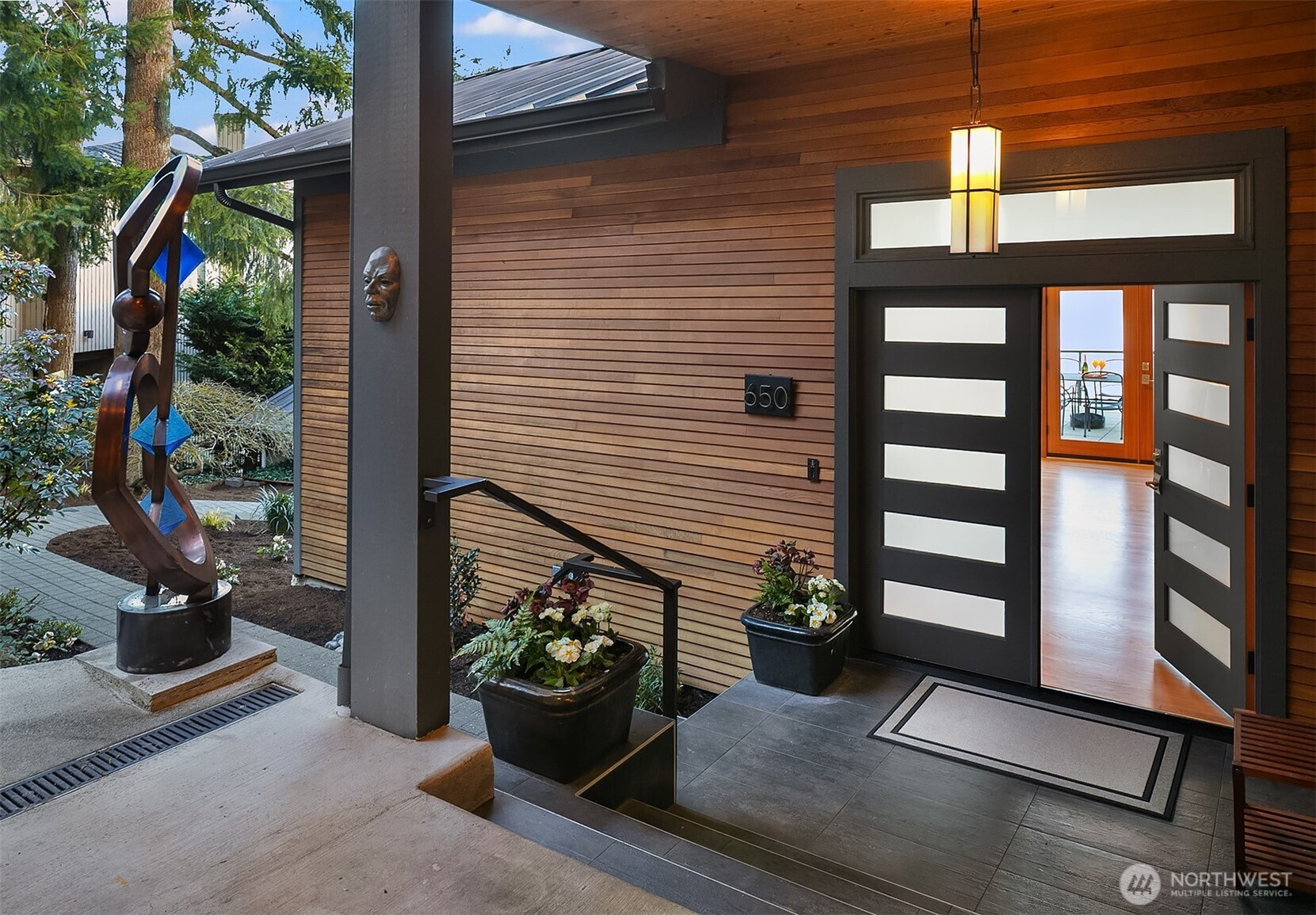 650 Lake Sammamish Lane NE