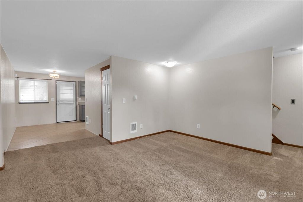 Photo of 5706 99th Street Ct E, Puyallup, WA 98373 (MLS # 2488477)