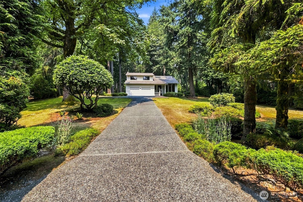 Photo of 26340 SE 158 Street, Issaquah, WA 98027 (MLS # 2564817)