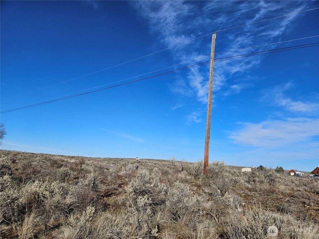 Photo of 3 Sacagewea Drive, Ephrata, WA 98823 (MLS # 2478313)