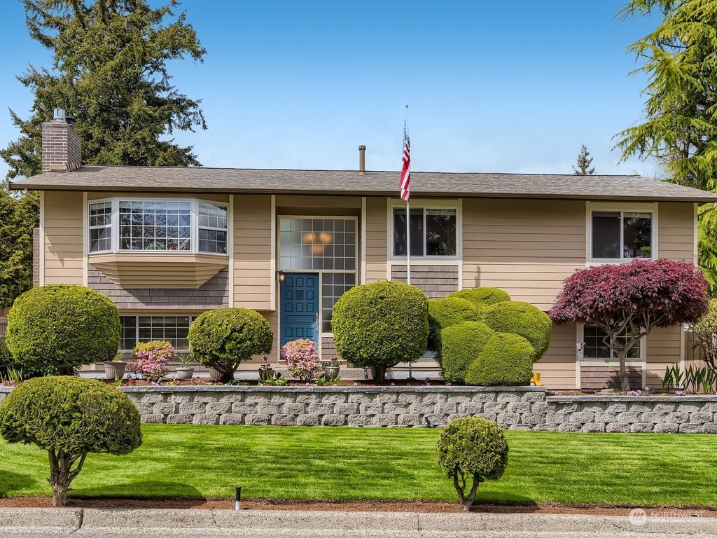 Photo of 9036 NE 136th Street, Kirkland, WA 98034 (MLS # 2007788)