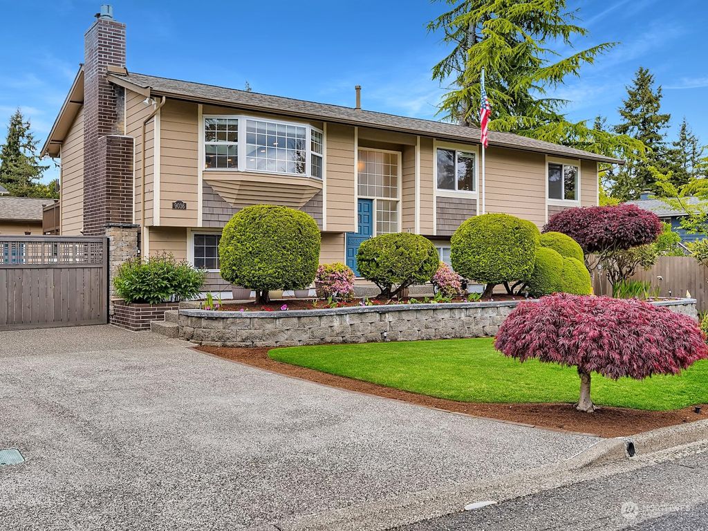 Photo of 9036 NE 136th Street, Kirkland, WA 98034 (MLS # 2007788)