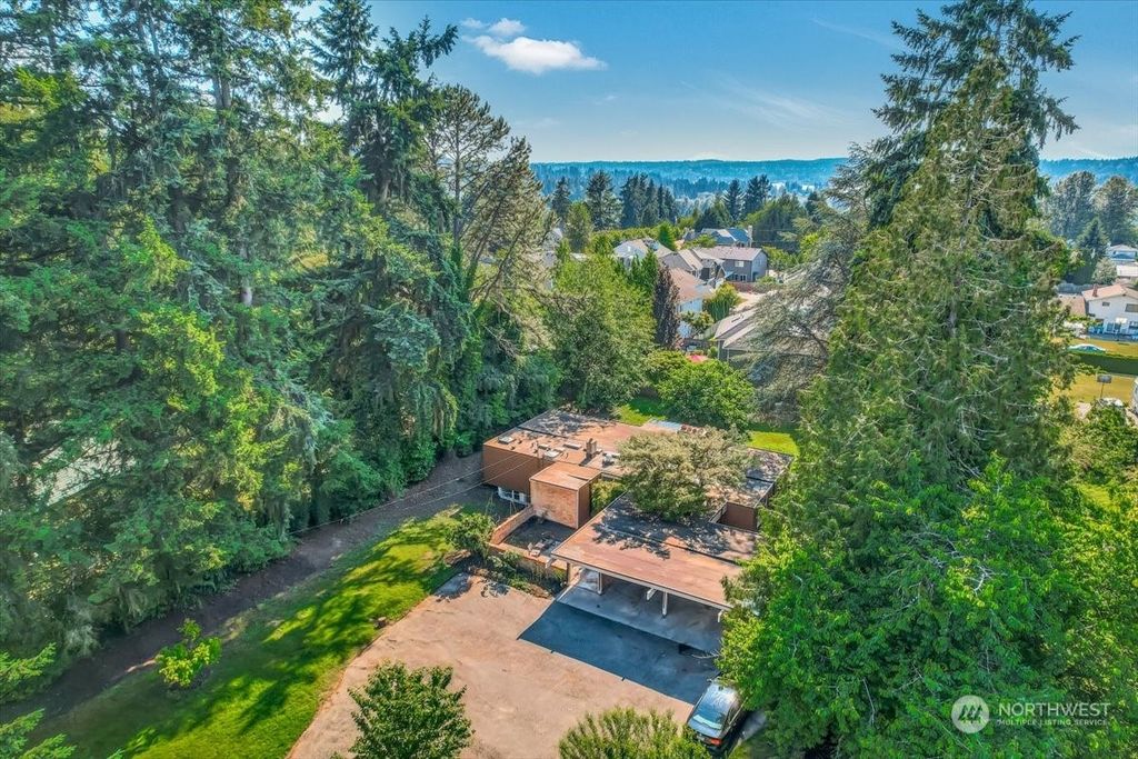 Photo of 17823 88th Avenue NE, Bothell, WA 98011 (MLS # 2132017)