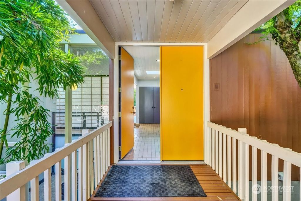 Photo of 17823 88th Avenue NE, Bothell, WA 98011 (MLS # 2132017)