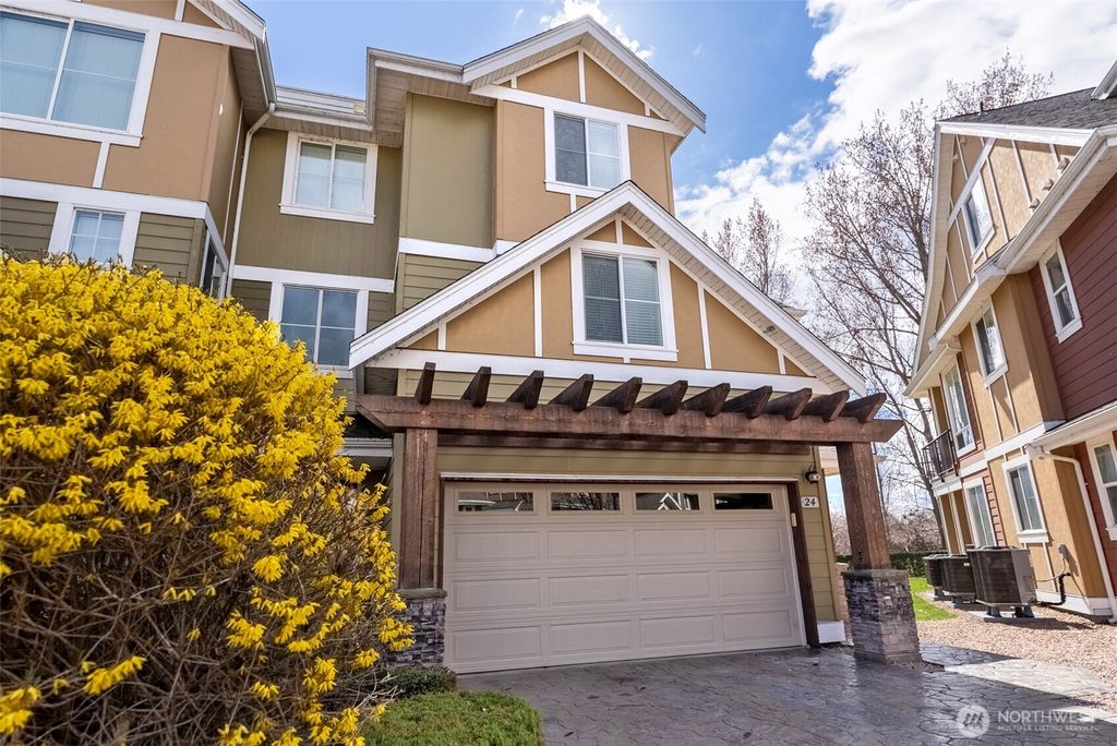 Photo of 24 Sandalia Court, Oroville, WA 98844 (MLS # 2511037)