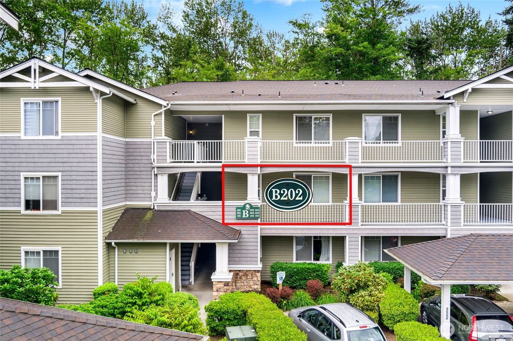 Photo of 12712 Admiralty Way #B202, Everett, WA 98204 (MLS # 2419939)