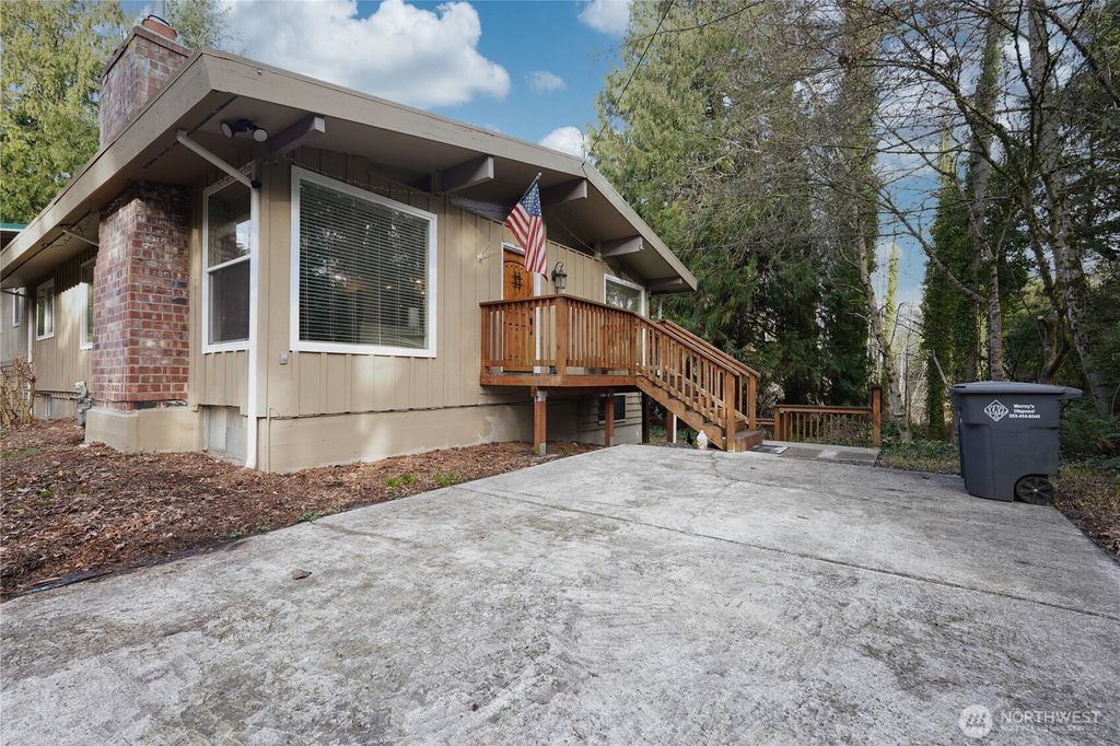 Photo of 11109 144TH Street E, Puyallup, WA 98374 (MLS # 2490742)