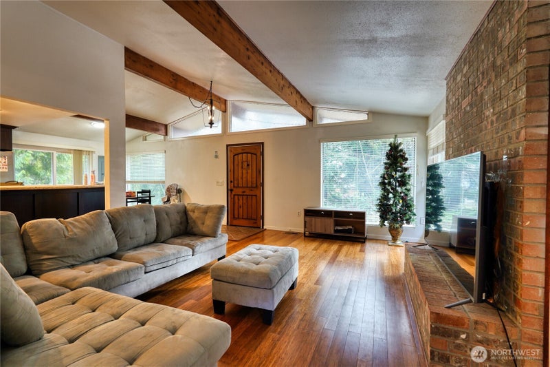 11109 144TH Street E
