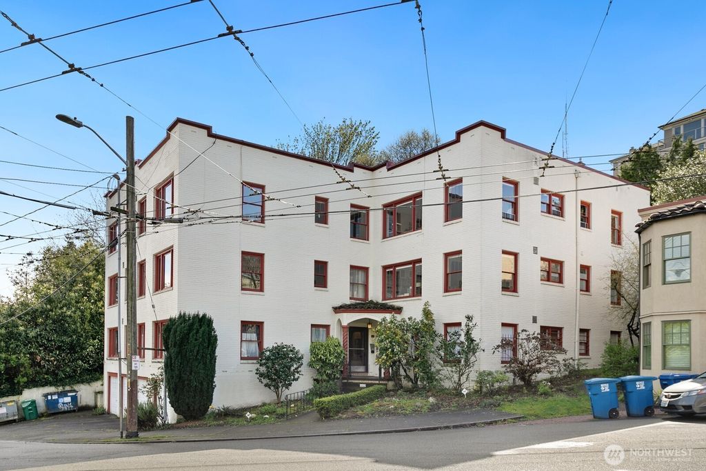 Photo of 1623 Taylor Avenue N #204, Seattle, WA 98109 (MLS # 2354191)
