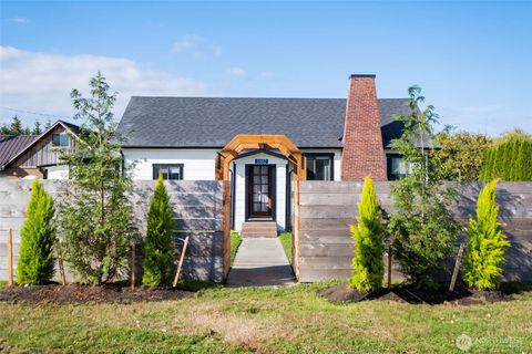 Photo of 5502 Chuckanut Drive, Bow, WA 98232 (MLS # 2395772)