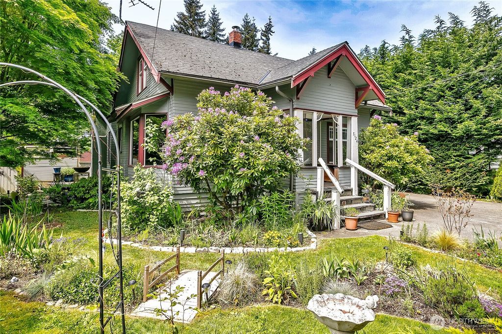 Photo of 7124 Olympic Dr Drive, Everett, WA 98203 (MLS # 2373966)