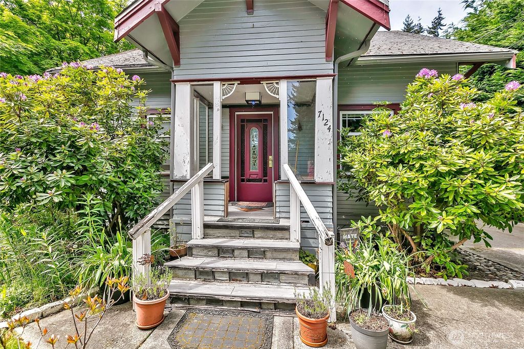 Photo of 7124 Olympic Dr Drive, Everett, WA 98203 (MLS # 2373966)