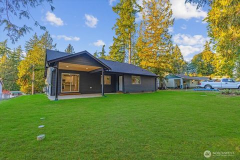 Photo of 61 E Panorama Drive, Shelton, WA 98584 (MLS # 2447107)