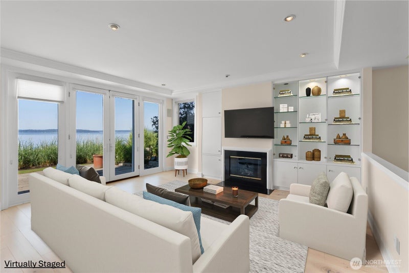 4163 Beach Drive SW 102