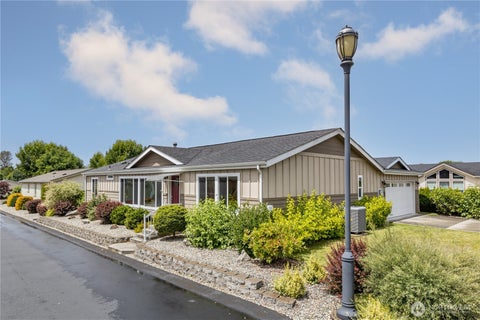 Photo of 4278 Lakeview Lane SE, Lacey, WA 98503 (MLS # 2551250)