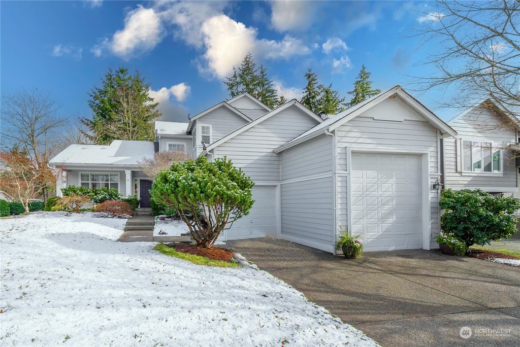Photo of 19404 6th Avenue S, Des Moines, WA 98148 (MLS # 2037062)