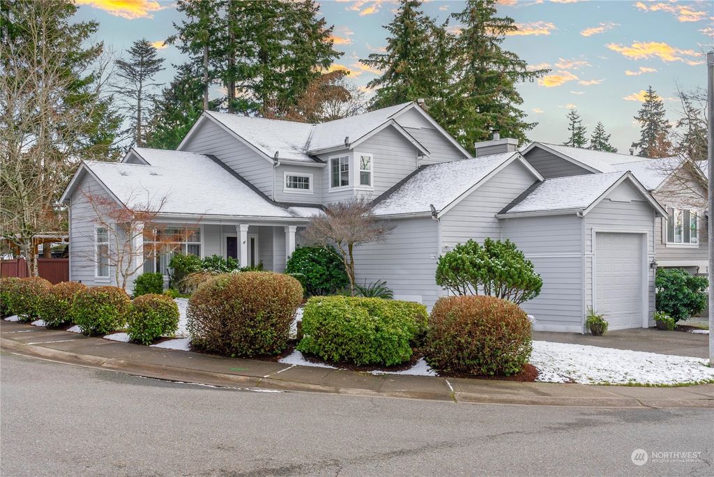 Photo of 19404 6th Avenue S, Des Moines, WA 98148 (MLS # 2037062)