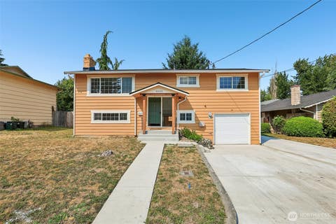 Photo of 4605 224th Place SW, Mountlake Terrace, WA 98043 (MLS # 2568575)