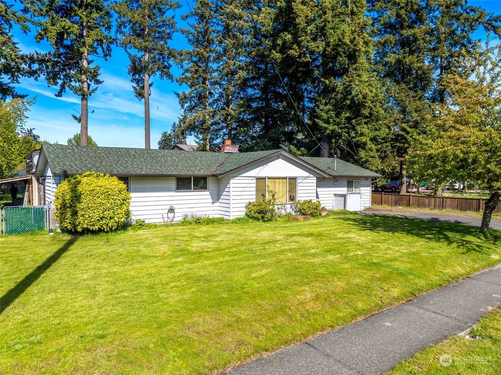 Photo of 1281 Cedar Avenue, Marysville, WA 98270 (MLS # 2233383)