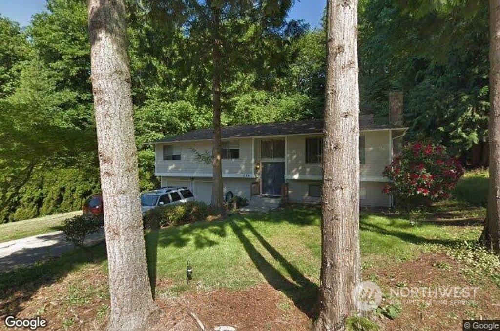 Photo of 230 Dorado Drive NW, Issaquah, WA 98027 (MLS # 2070625)