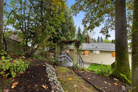 A home in Lake Forest Park