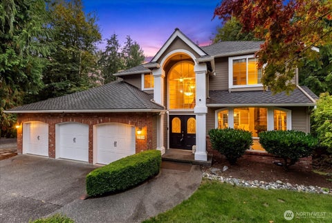 Photo of 17319 213th Avenue NE, Woodinville, WA 98077 (MLS # 2586530)