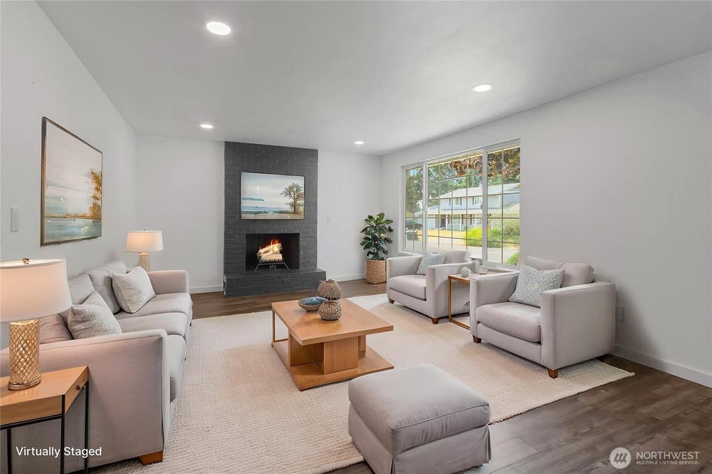 Photo of 17203 5th Avenue E, Spanaway, WA 98387 (MLS # 2564219)