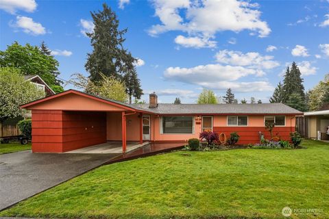 Photo of 1310 21st Street SE, Auburn, WA 98002 (MLS # 2511318)