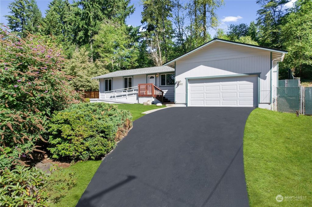 Photo of 16952 SE 145th Street, Renton, WA 98059 (MLS # 2037919)