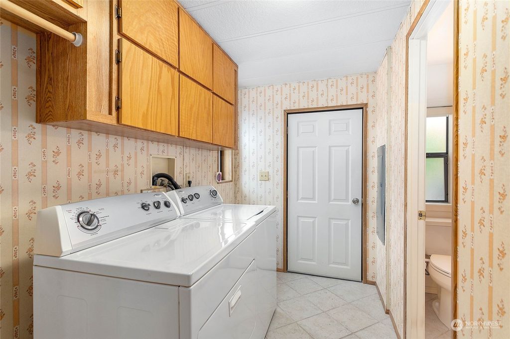 listing image 9361449409339533337