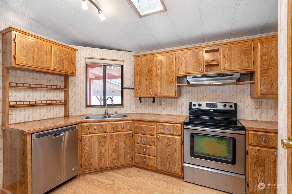 listing image 9367204872966754613