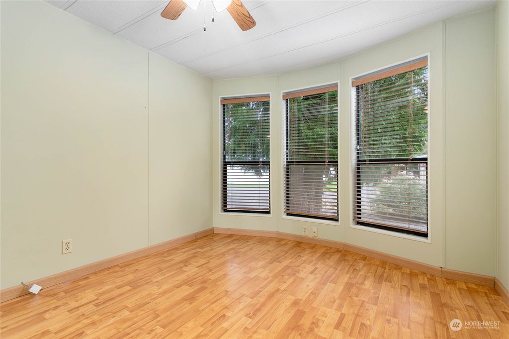listing image 9369630035509917580