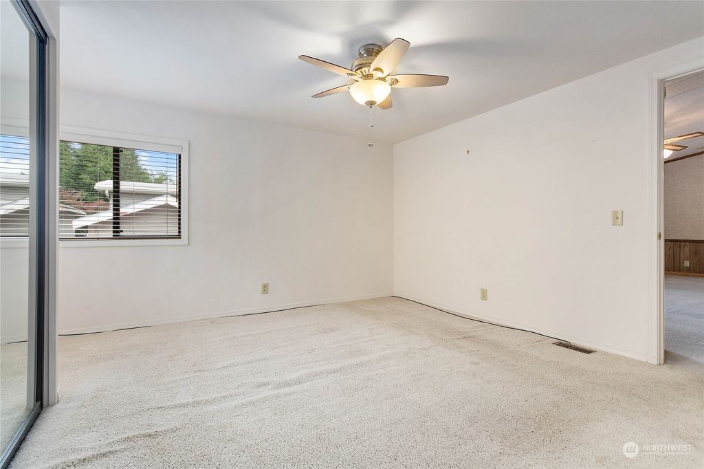 listing image 9360958100878672423