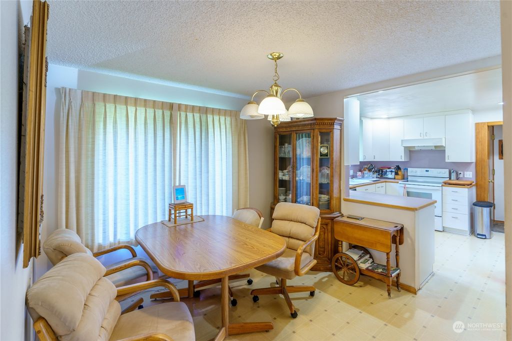 listing image 9362289374186892729